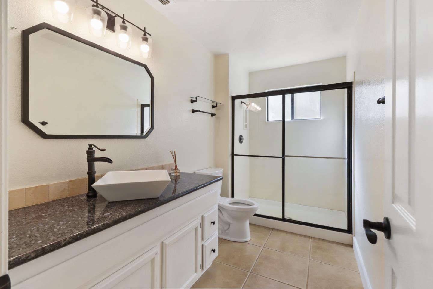 Detail Gallery Image 17 of 36 For 382 Sawtell Rd, Roseville,  CA 95678 - 4 Beds | 3 Baths