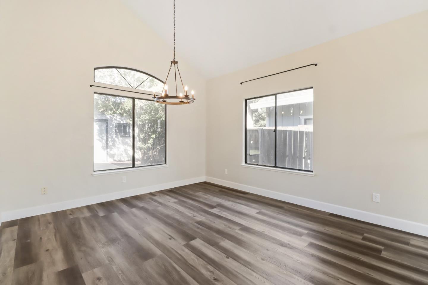 Detail Gallery Image 6 of 36 For 382 Sawtell Rd, Roseville,  CA 95678 - 4 Beds | 3 Baths