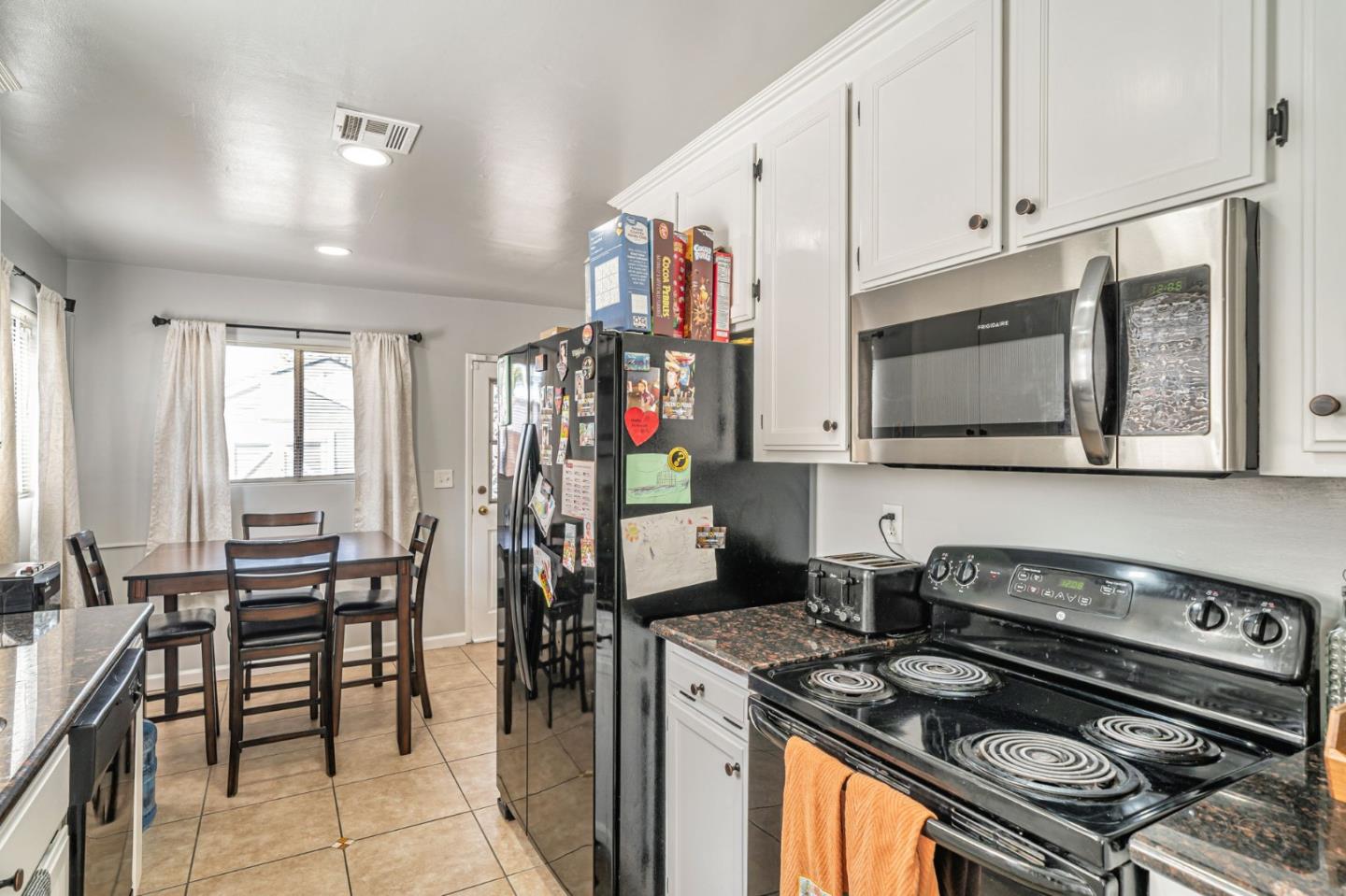 Detail Gallery Image 13 of 52 For 1561 Bessie Ave, Tracy,  CA 95376 - 3 Beds | 1 Baths