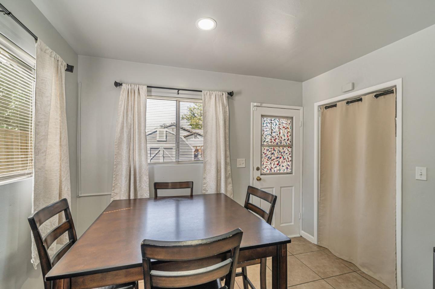 Detail Gallery Image 16 of 52 For 1561 Bessie Ave, Tracy,  CA 95376 - 3 Beds | 1 Baths