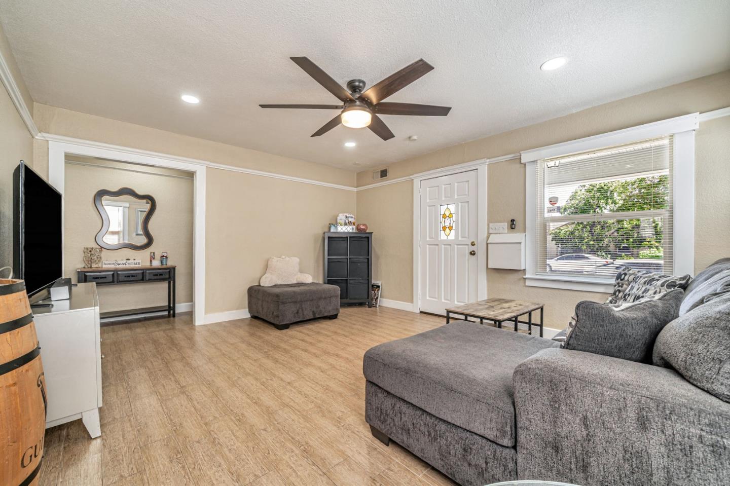 Detail Gallery Image 8 of 52 For 1561 Bessie Ave, Tracy,  CA 95376 - 3 Beds | 1 Baths