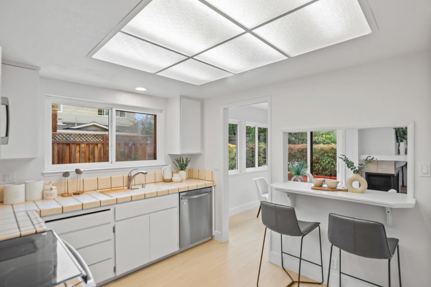 Detail Gallery Image 17 of 38 For 2616 Sierra Village Ct, San Jose,  CA 95132 - 2 Beds | 2/1 Baths