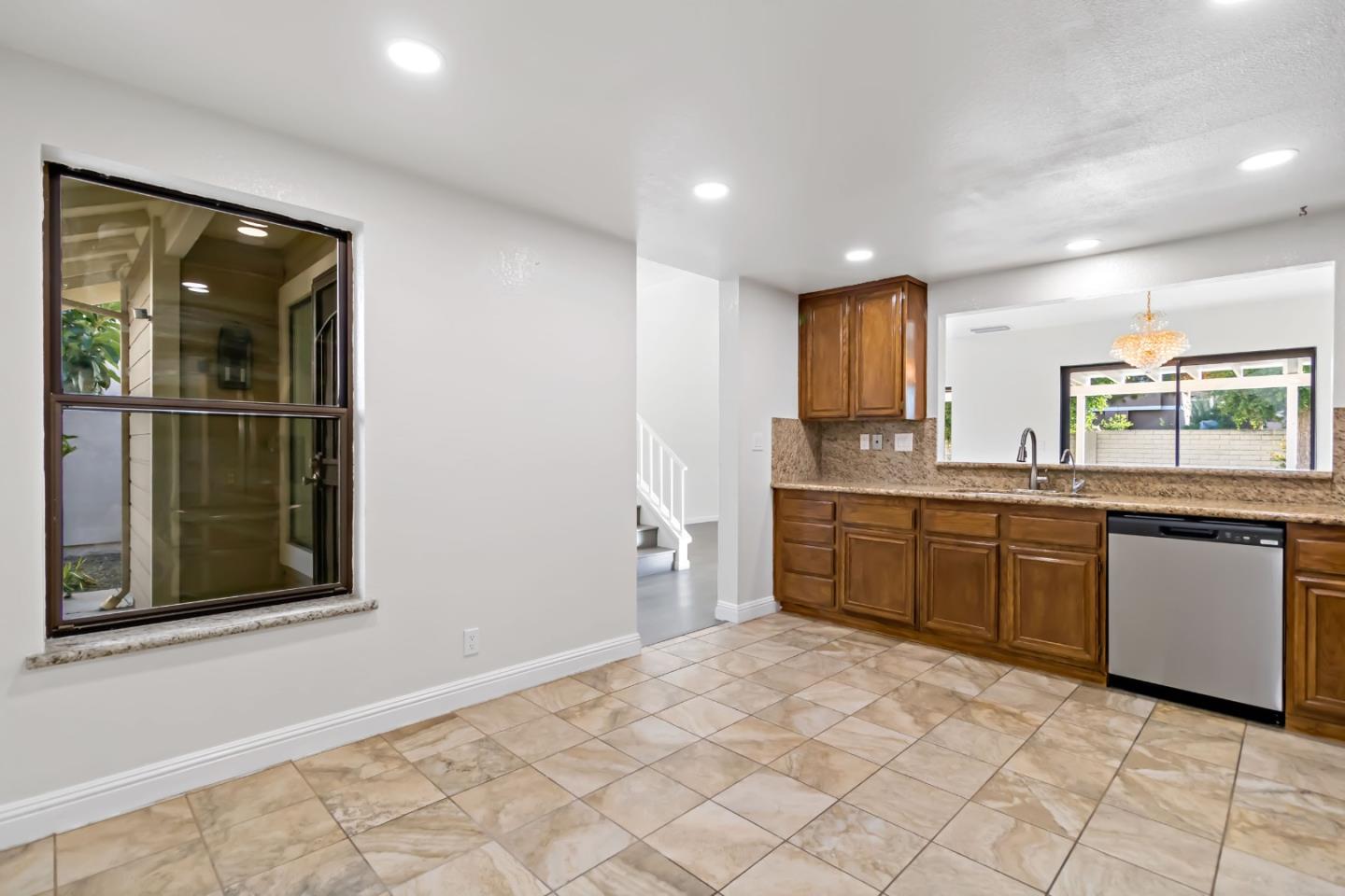 Detail Gallery Image 22 of 67 For 37993 Ponderosa Ter, Fremont,  CA 94536 - 3 Beds | 2/1 Baths