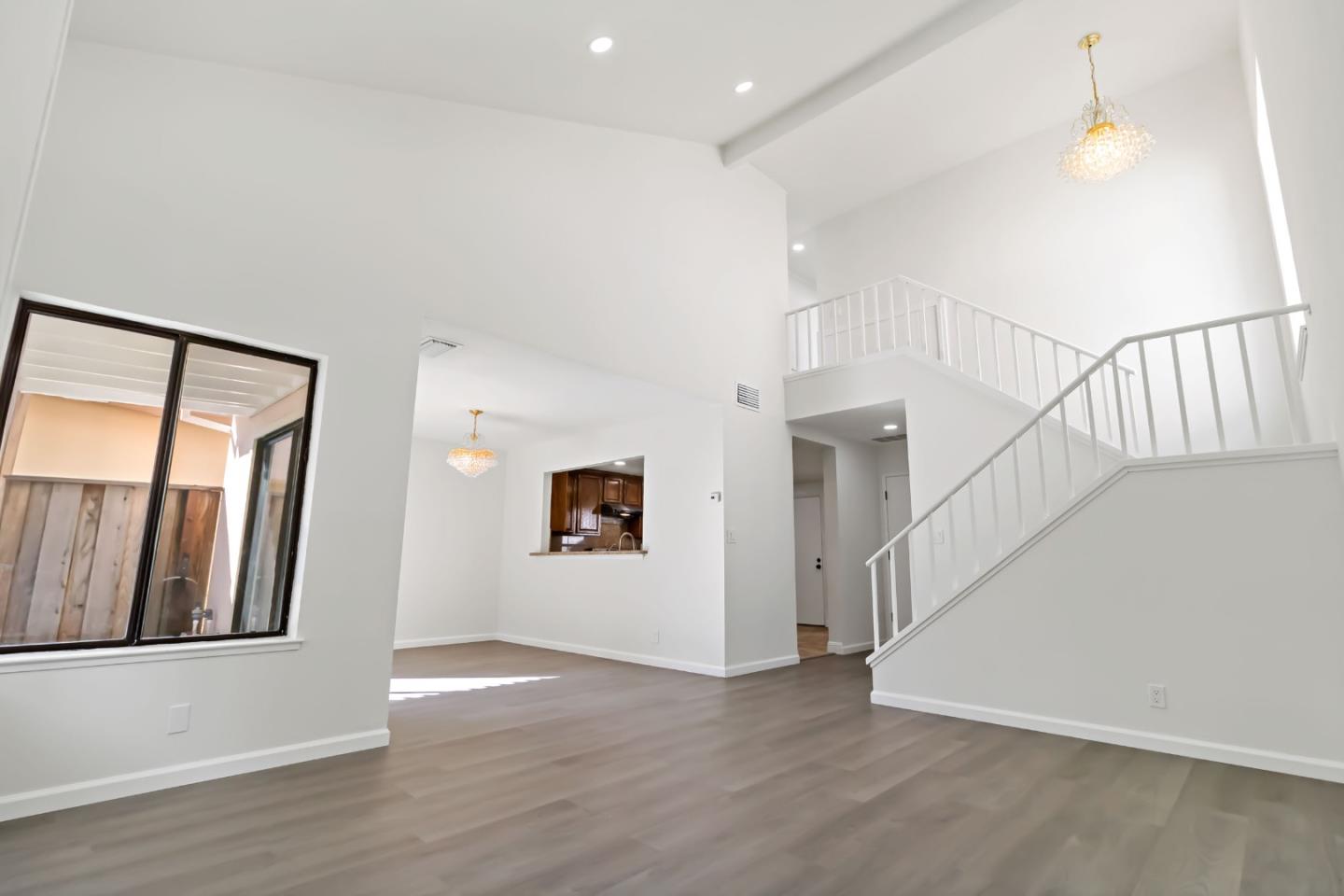 Detail Gallery Image 4 of 67 For 37993 Ponderosa Ter, Fremont,  CA 94536 - 3 Beds | 2/1 Baths