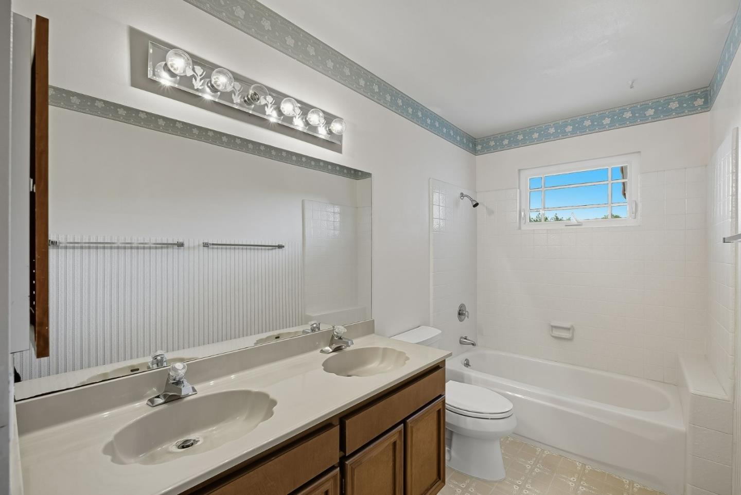Detail Gallery Image 21 of 46 For 213 Waugh Ave, Santa Cruz,  CA 95065 - 3 Beds | 2 Baths