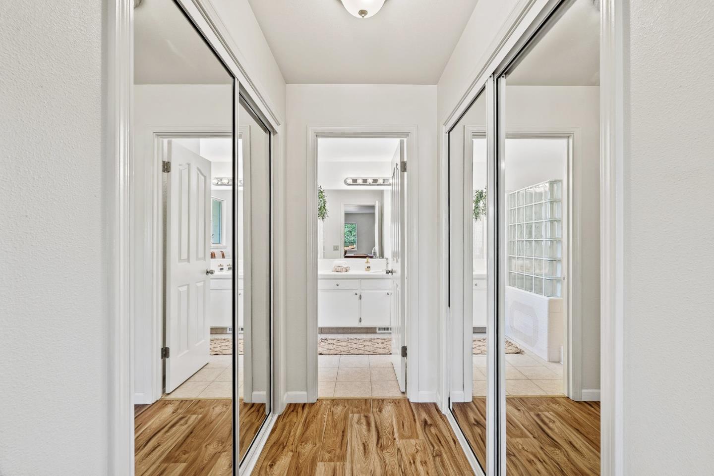 Detail Gallery Image 12 of 37 For 6595 Frankie Ln, Salinas,  CA 93907 - 3 Beds | 2/1 Baths