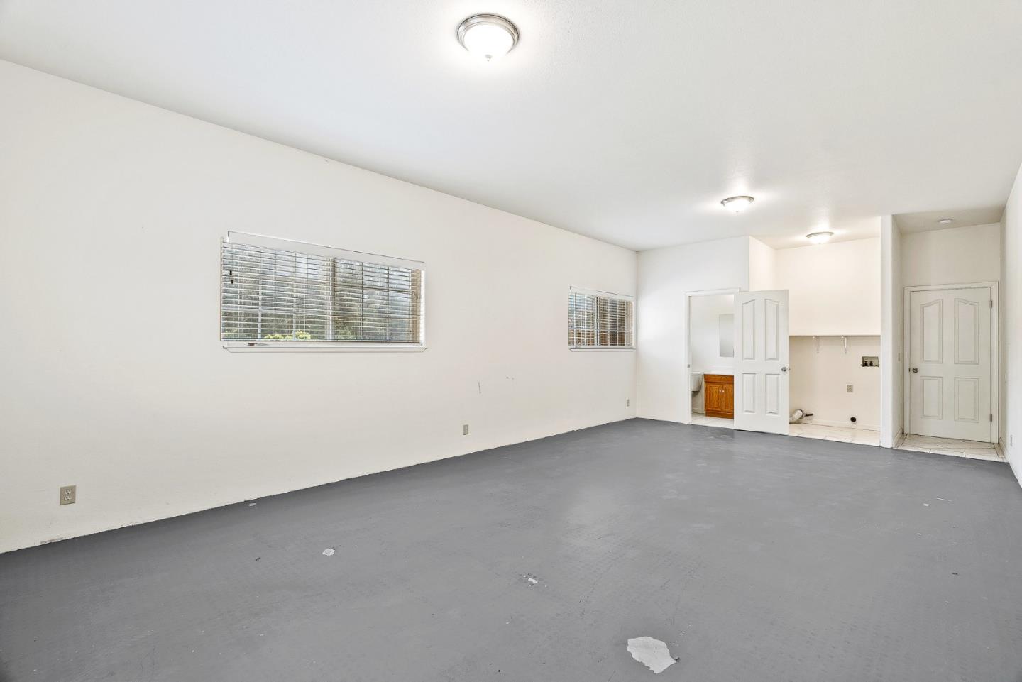 Detail Gallery Image 22 of 37 For 6595 Frankie Ln, Salinas,  CA 93907 - 3 Beds | 2/1 Baths