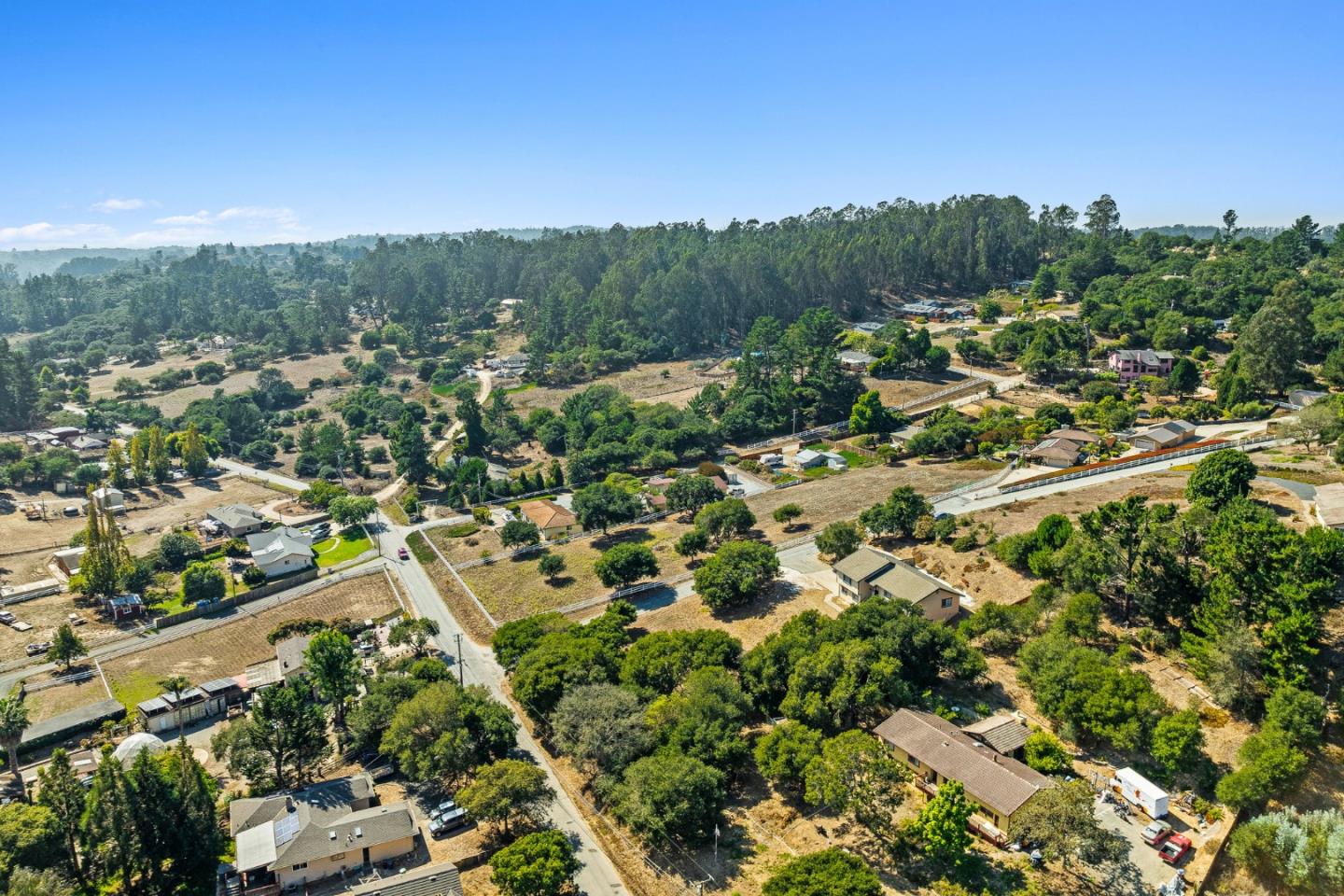 Detail Gallery Image 28 of 37 For 6595 Frankie Ln, Salinas,  CA 93907 - 3 Beds | 2/1 Baths