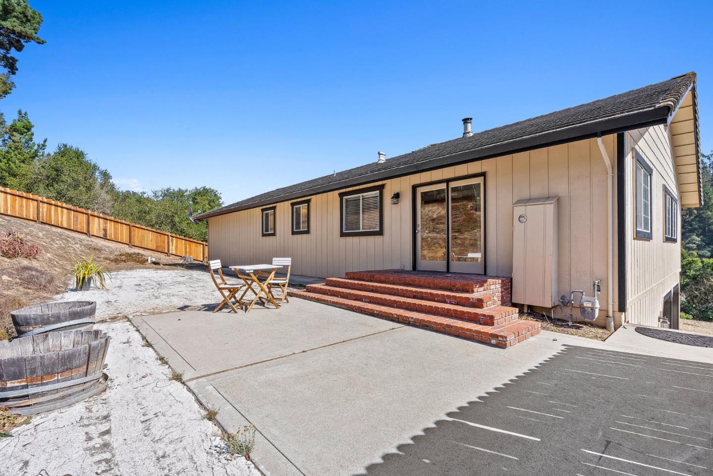 Detail Gallery Image 30 of 37 For 6595 Frankie Ln, Salinas,  CA 93907 - 3 Beds | 2/1 Baths