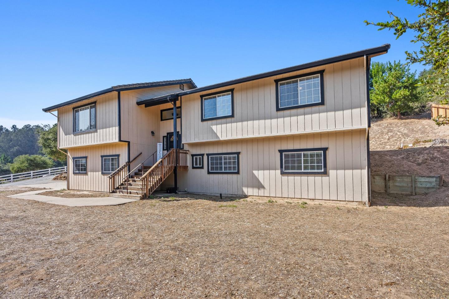 Detail Gallery Image 33 of 37 For 6595 Frankie Ln, Salinas,  CA 93907 - 3 Beds | 2/1 Baths