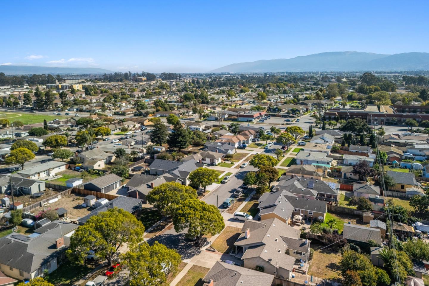 Detail Gallery Image 40 of 41 For 1226 Monroe St, Salinas,  CA 93906 - 3 Beds | 1/1 Baths