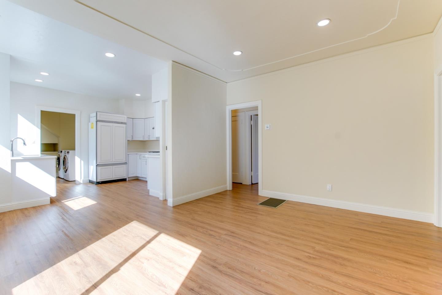 Detail Gallery Image 11 of 46 For 631 S 14th St, San Jose,  CA 95112 - 3 Beds | 2/1 Baths