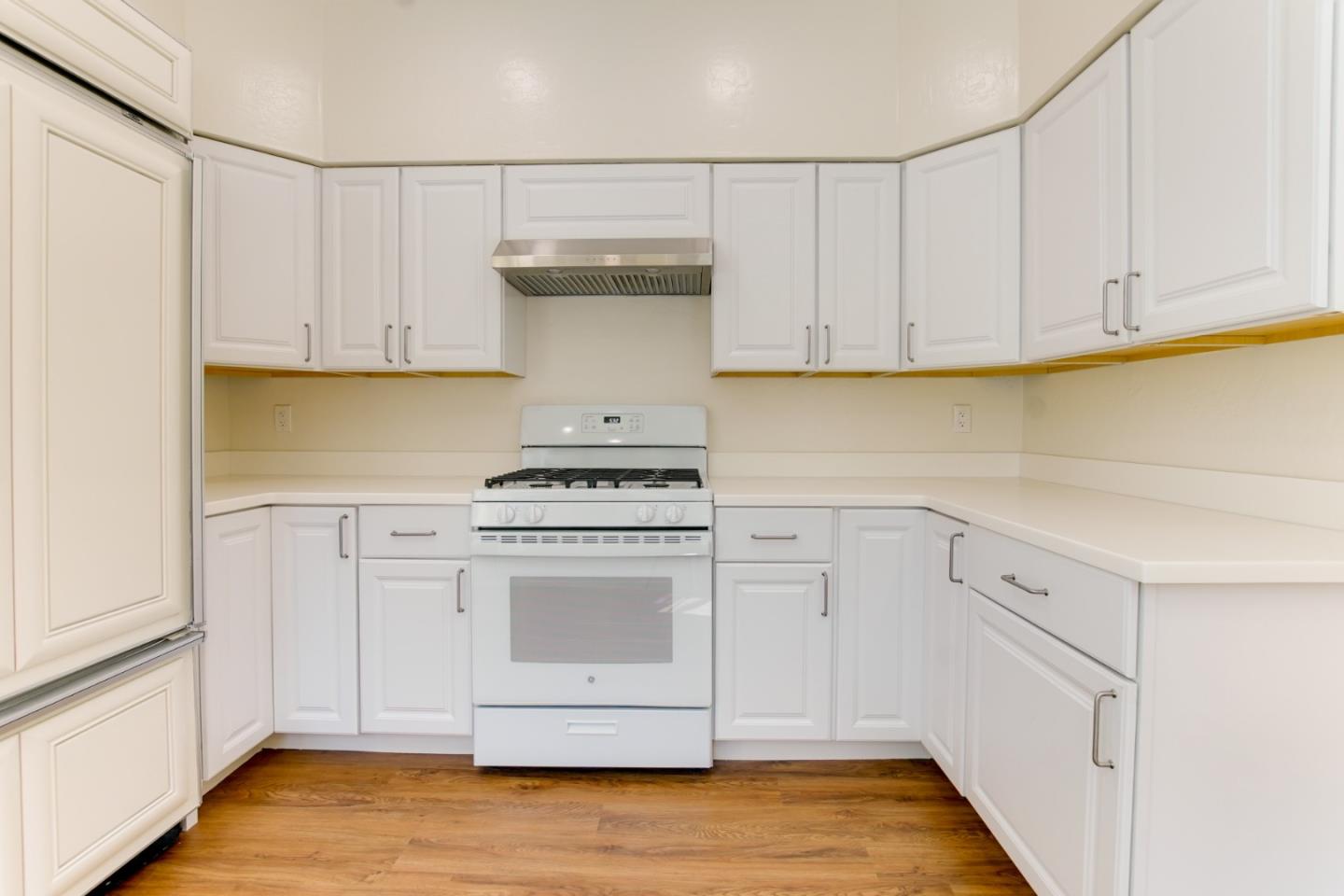 Detail Gallery Image 14 of 46 For 631 S 14th St, San Jose,  CA 95112 - 3 Beds | 2/1 Baths