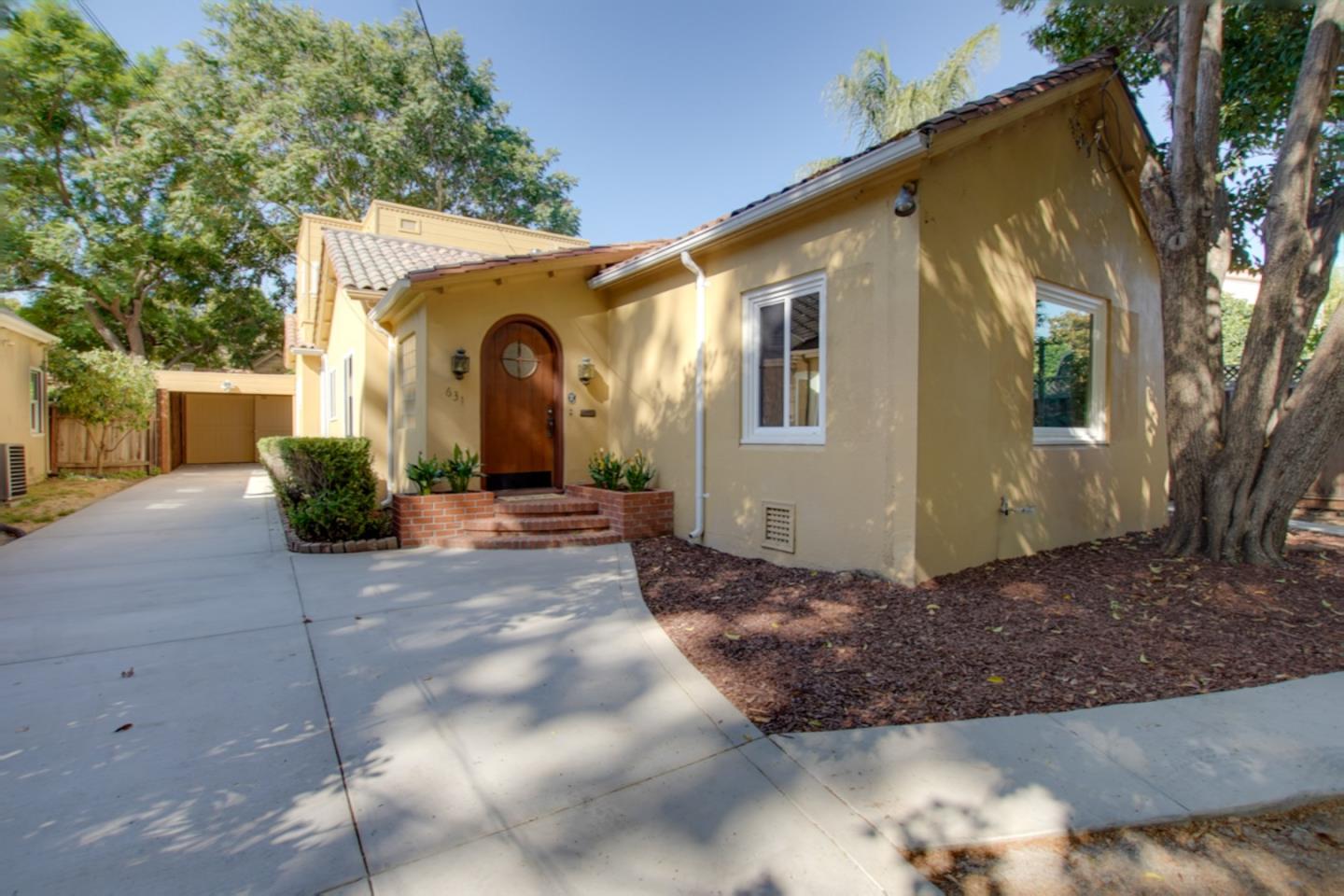 Detail Gallery Image 2 of 46 For 631 S 14th St, San Jose,  CA 95112 - 3 Beds | 2/1 Baths