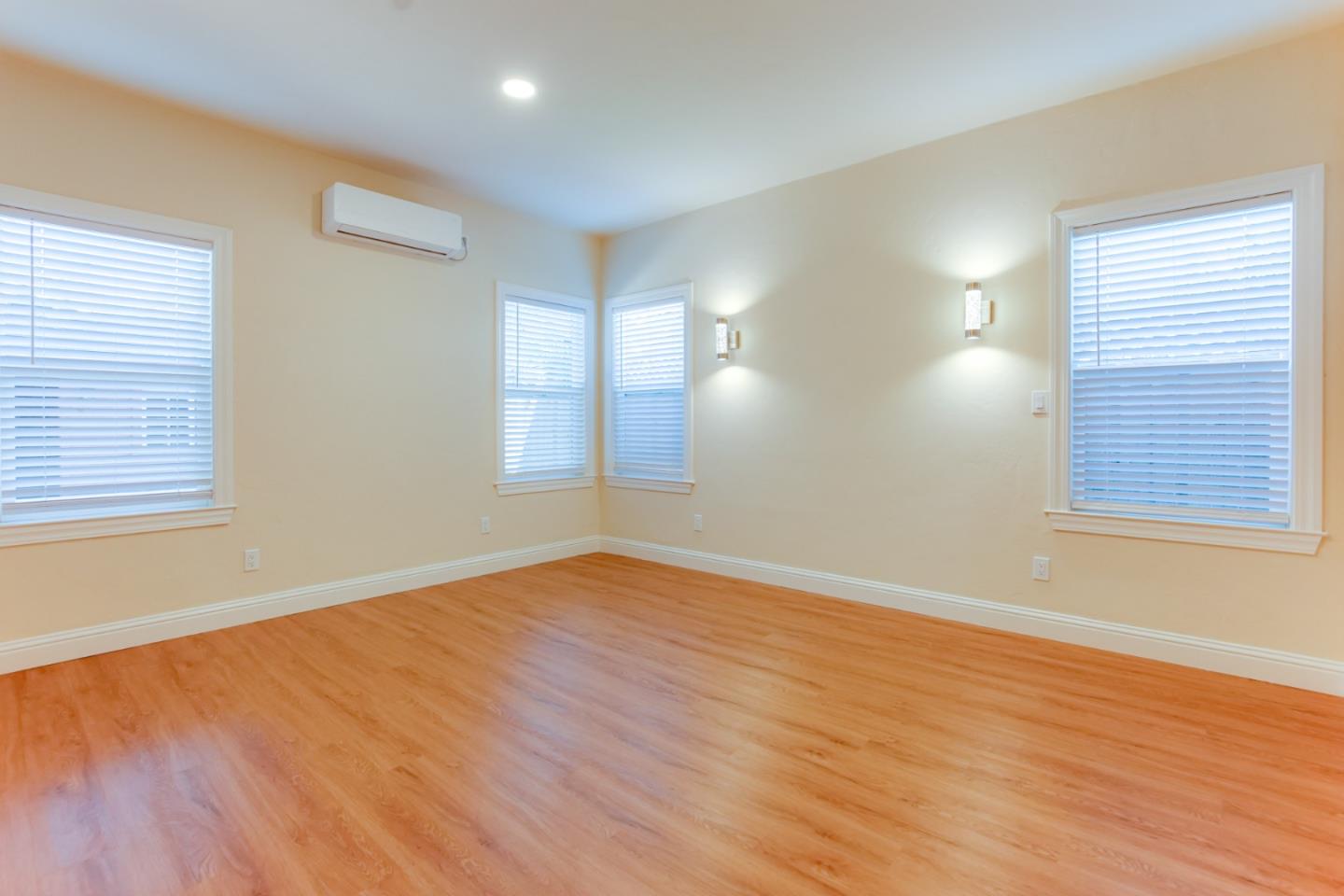 Detail Gallery Image 25 of 46 For 631 S 14th St, San Jose,  CA 95112 - 3 Beds | 2/1 Baths