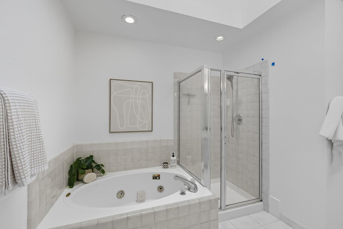 Detail Gallery Image 15 of 22 For 408 Darryl Dr, Campbell,  CA 95008 - 3 Beds | 2/1 Baths