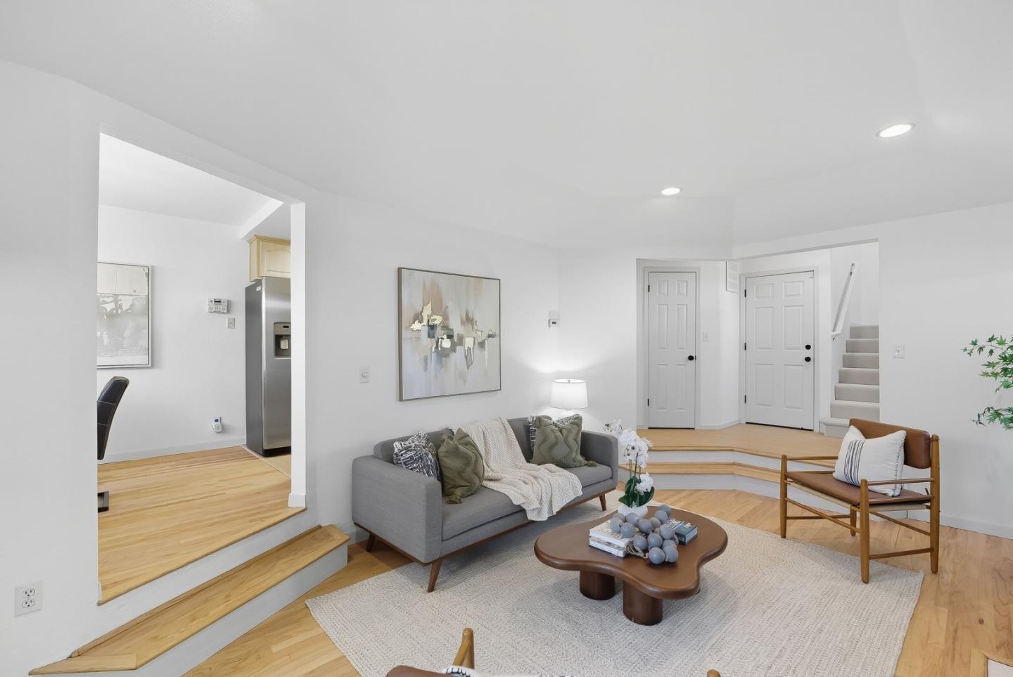 Detail Gallery Image 5 of 22 For 408 Darryl Dr, Campbell,  CA 95008 - 3 Beds | 2/1 Baths