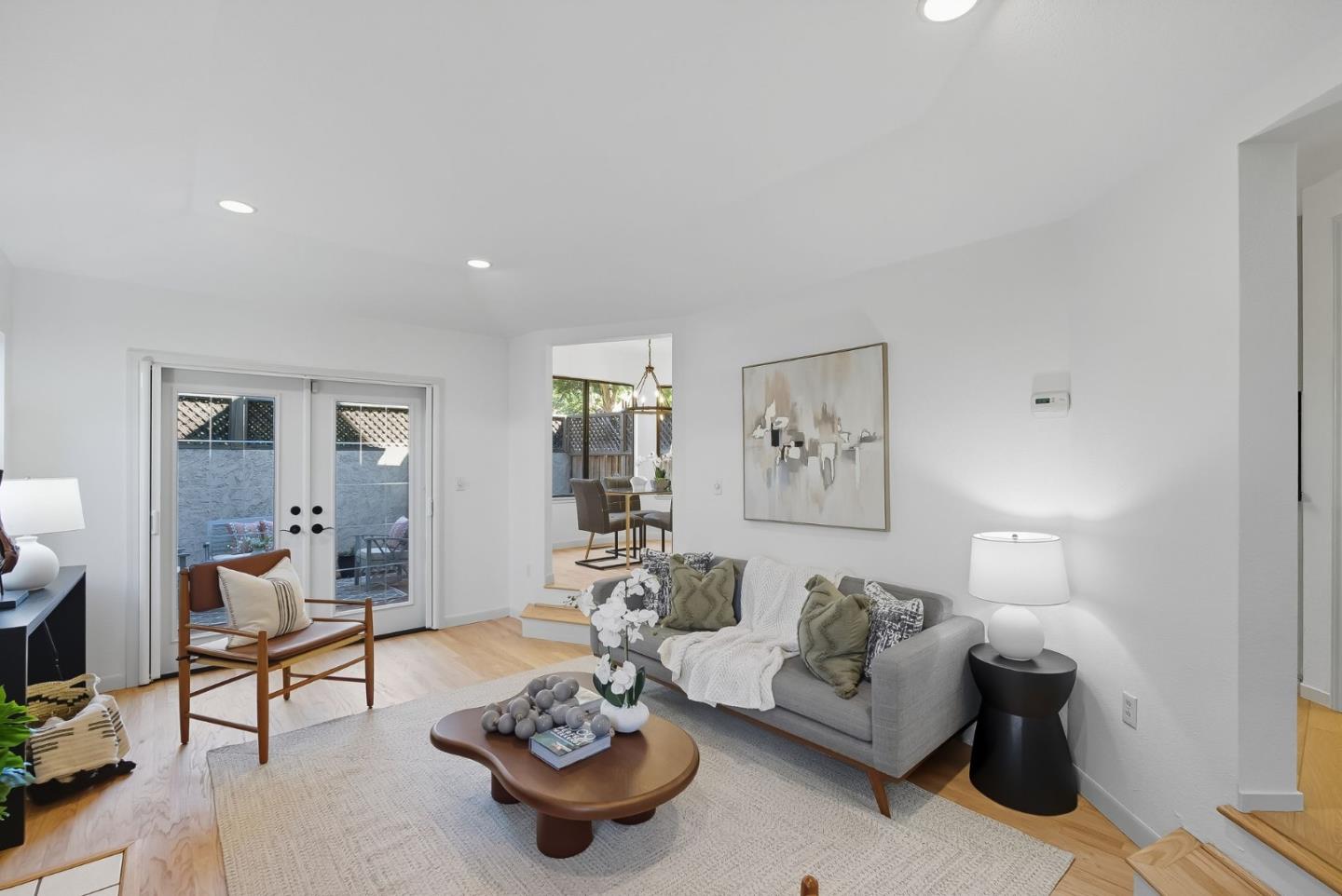 Detail Gallery Image 6 of 22 For 408 Darryl Dr, Campbell,  CA 95008 - 3 Beds | 2/1 Baths