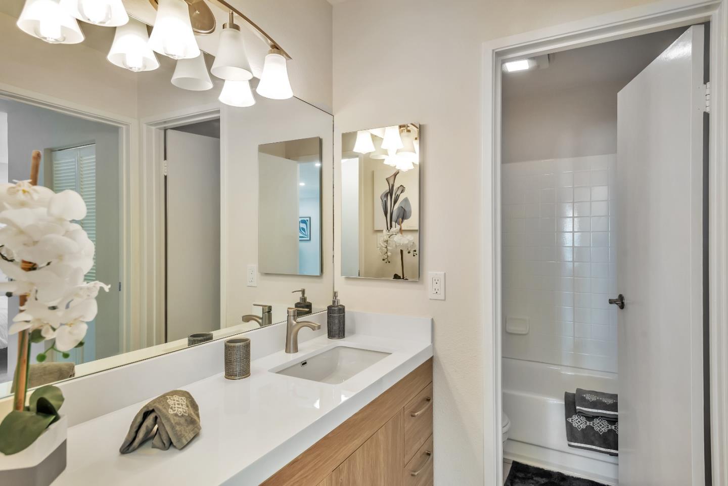 Detail Gallery Image 15 of 30 For 817 N Humboldt St #202,  San Mateo,  CA 94401 - 1 Beds | 1 Baths