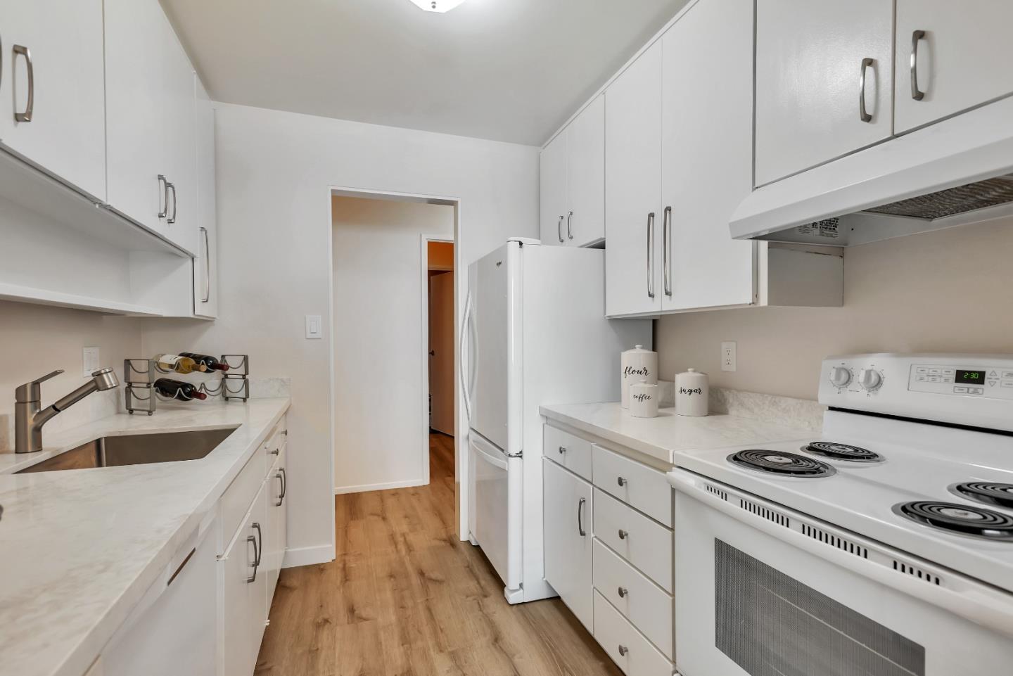 Detail Gallery Image 8 of 30 For 817 N Humboldt St #202,  San Mateo,  CA 94401 - 1 Beds | 1 Baths