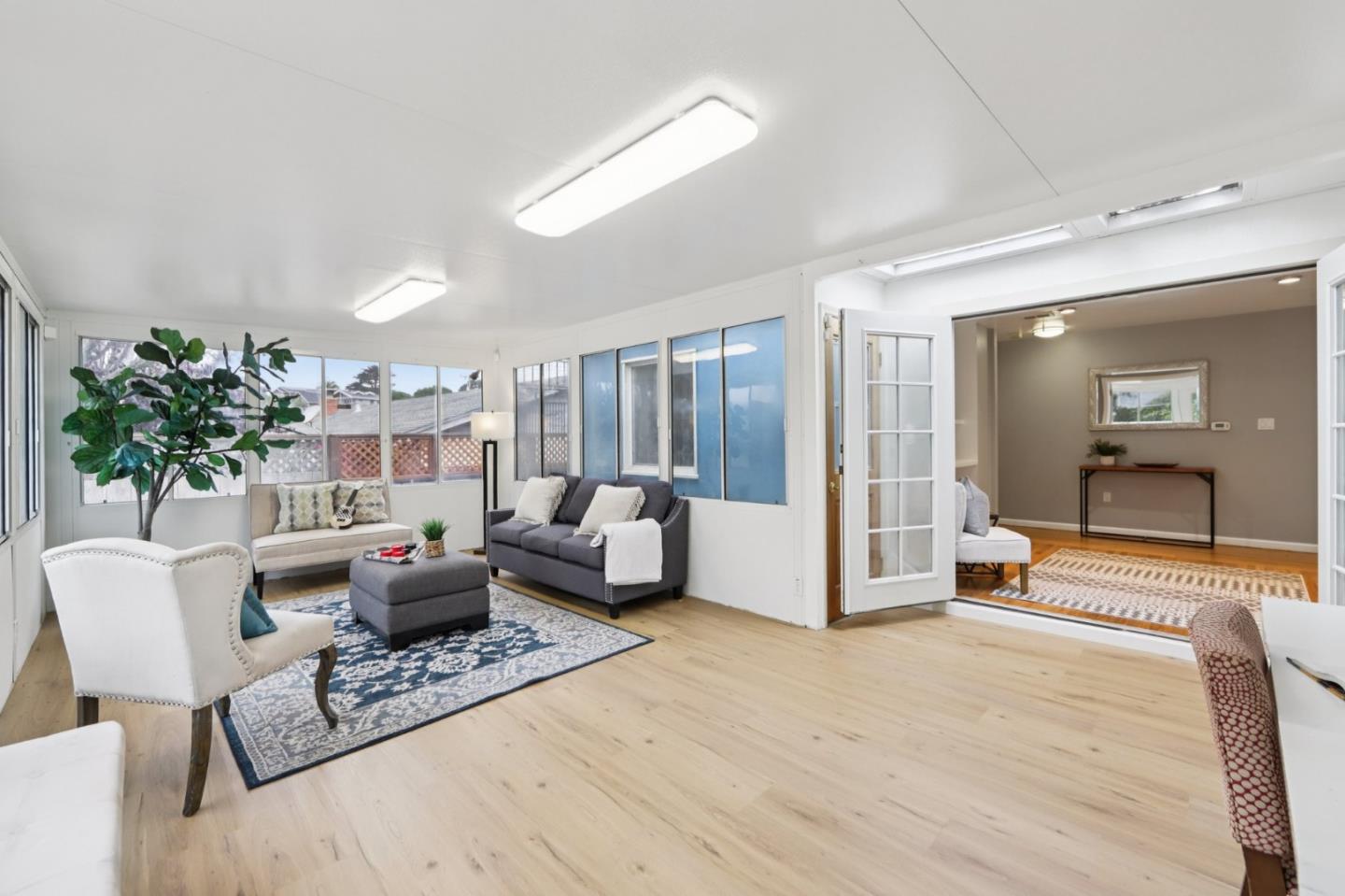 Detail Gallery Image 17 of 54 For 952 Alta Vista Dr, Pacifica,  CA 94044 - 3 Beds | 3 Baths