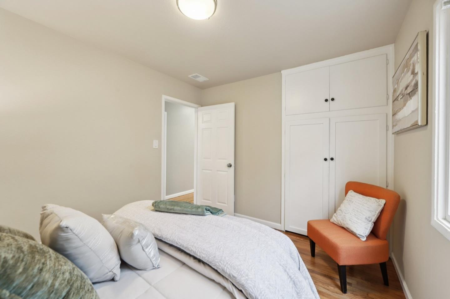 Detail Gallery Image 21 of 54 For 952 Alta Vista Dr, Pacifica,  CA 94044 - 3 Beds | 3 Baths