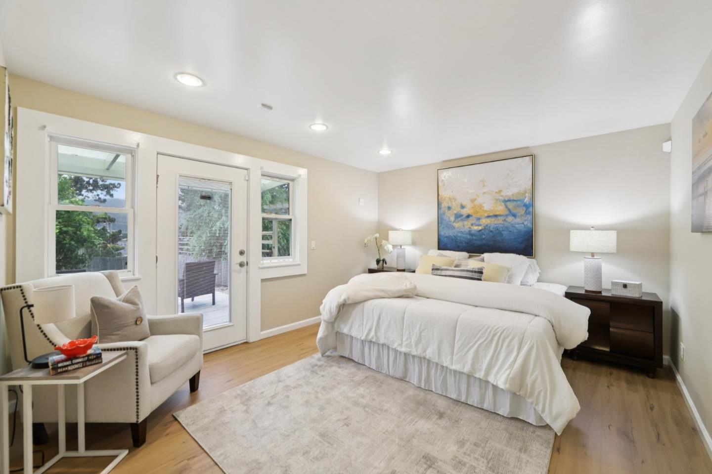 Detail Gallery Image 25 of 54 For 952 Alta Vista Dr, Pacifica,  CA 94044 - 3 Beds | 3 Baths