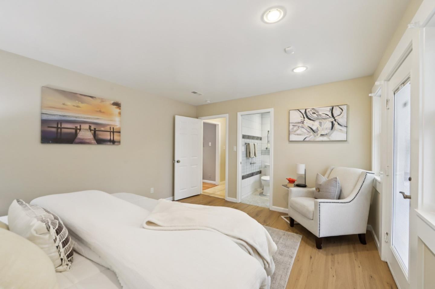 Detail Gallery Image 26 of 54 For 952 Alta Vista Dr, Pacifica,  CA 94044 - 3 Beds | 3 Baths