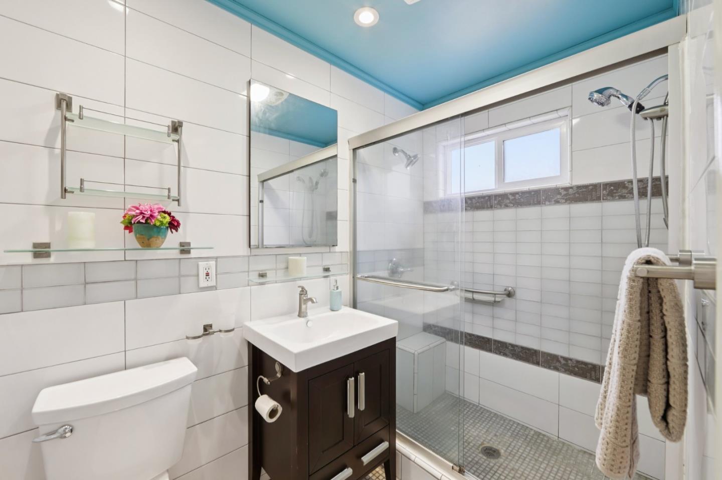 Detail Gallery Image 27 of 54 For 952 Alta Vista Dr, Pacifica,  CA 94044 - 3 Beds | 3 Baths