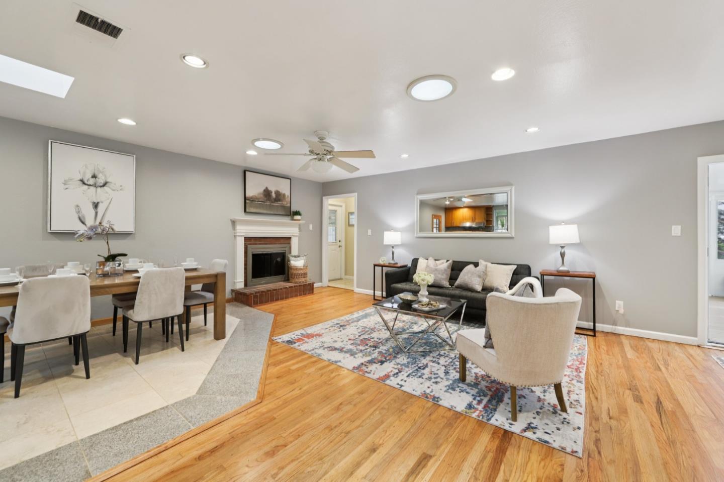 Detail Gallery Image 3 of 54 For 952 Alta Vista Dr, Pacifica,  CA 94044 - 3 Beds | 3 Baths