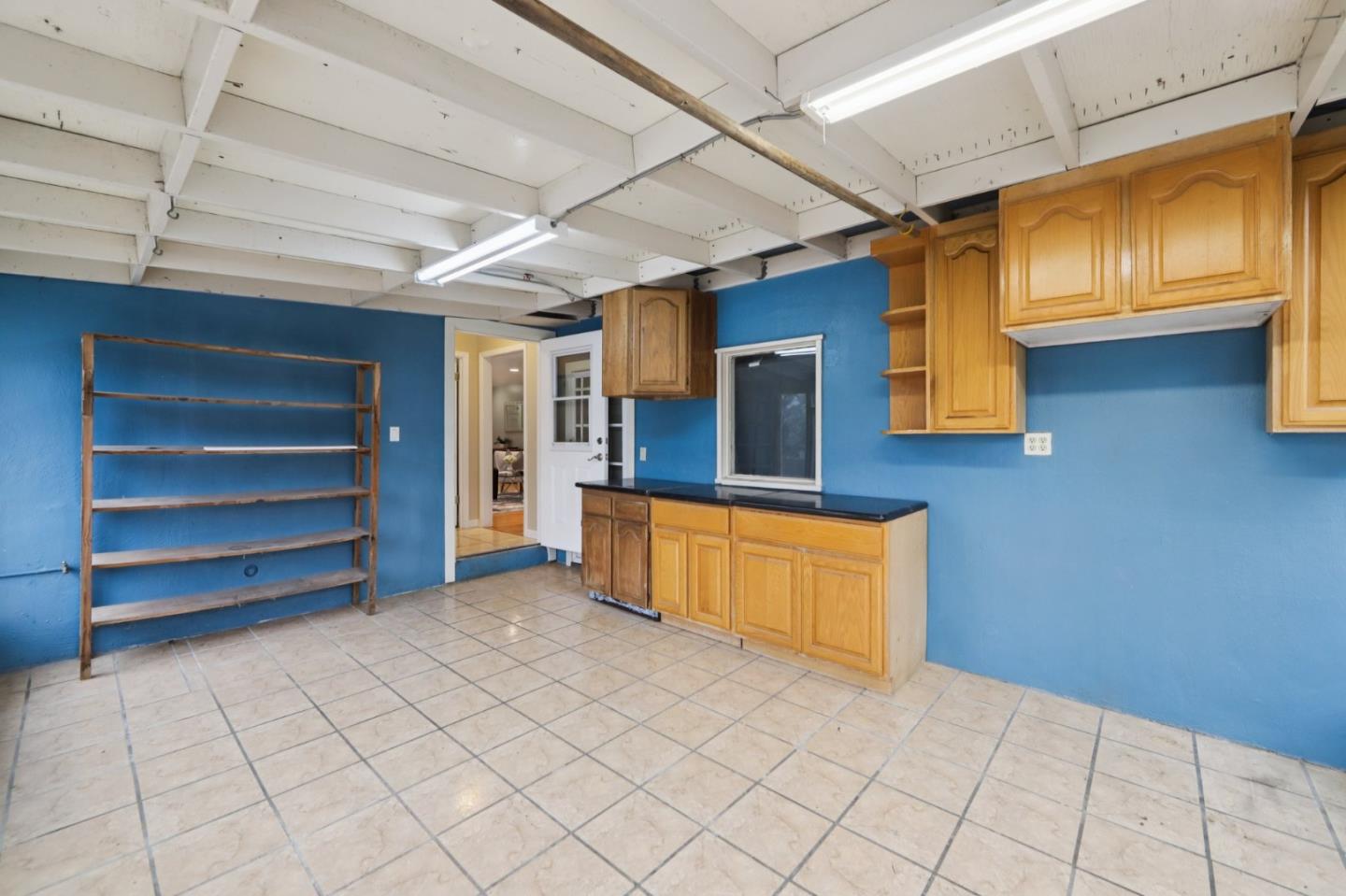 Detail Gallery Image 30 of 54 For 952 Alta Vista Dr, Pacifica,  CA 94044 - 3 Beds | 3 Baths