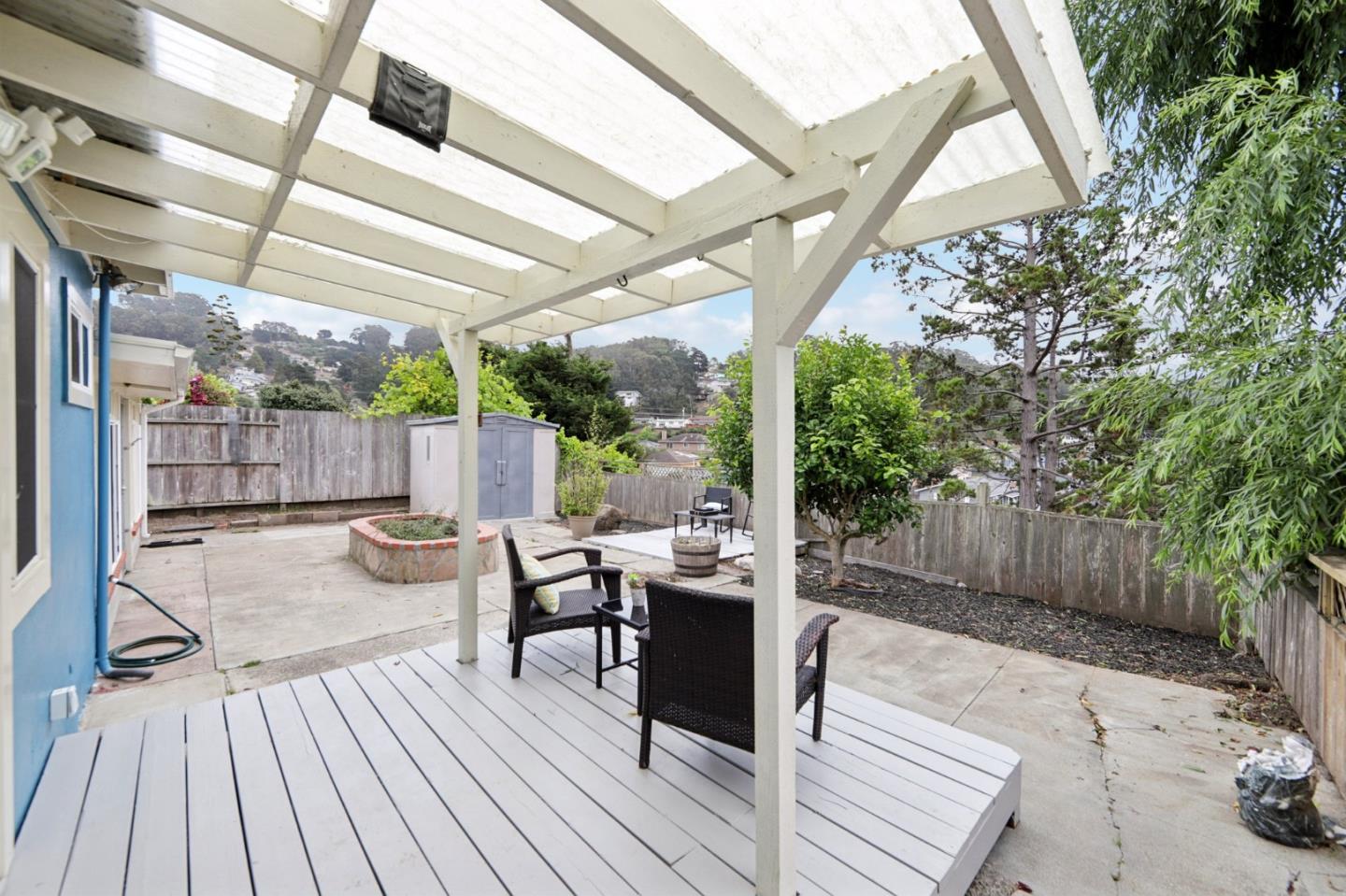 Detail Gallery Image 35 of 54 For 952 Alta Vista Dr, Pacifica,  CA 94044 - 3 Beds | 3 Baths