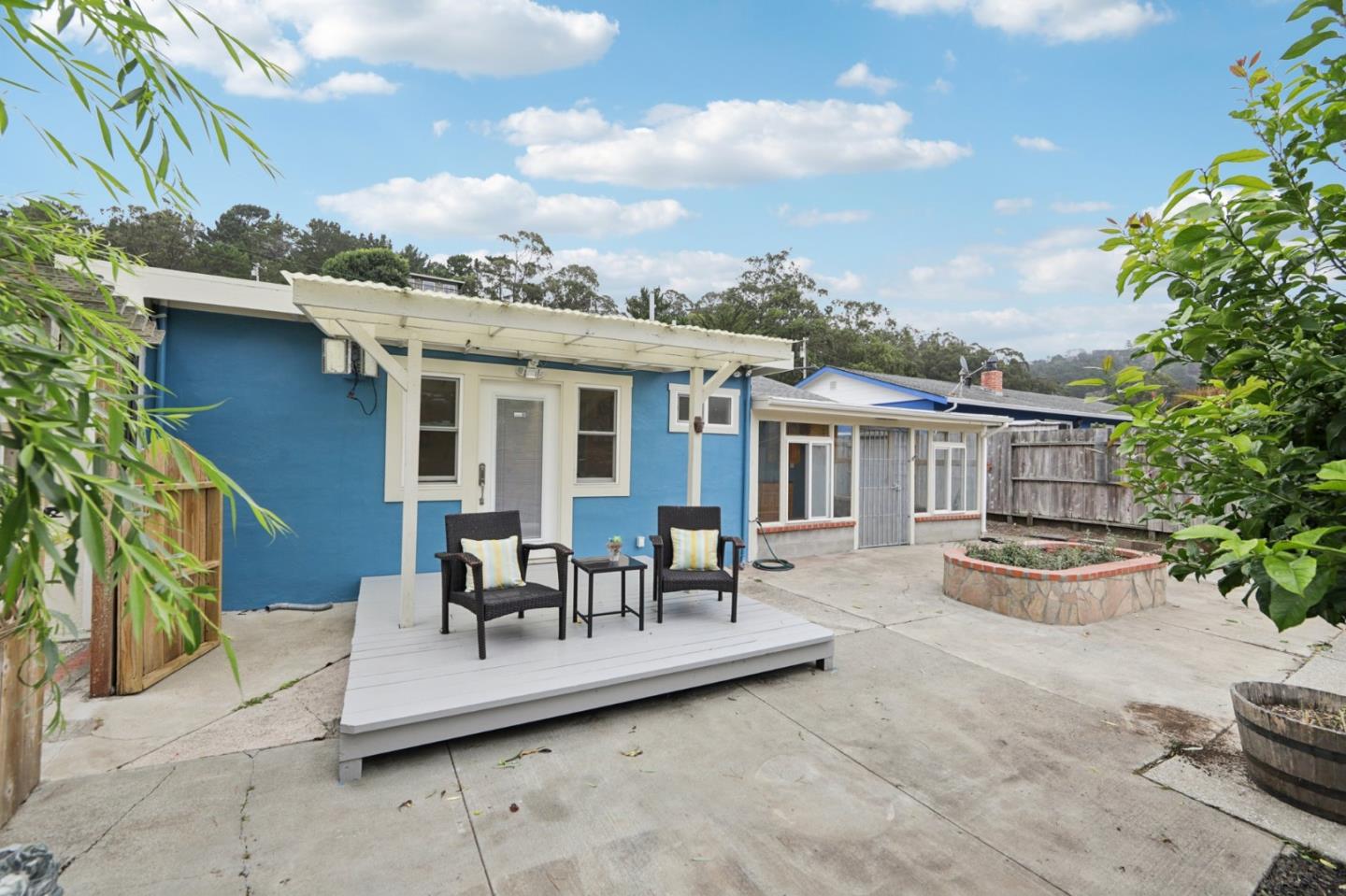 Detail Gallery Image 36 of 54 For 952 Alta Vista Dr, Pacifica,  CA 94044 - 3 Beds | 3 Baths