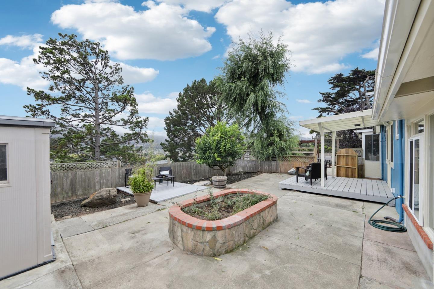 Detail Gallery Image 37 of 54 For 952 Alta Vista Dr, Pacifica,  CA 94044 - 3 Beds | 3 Baths