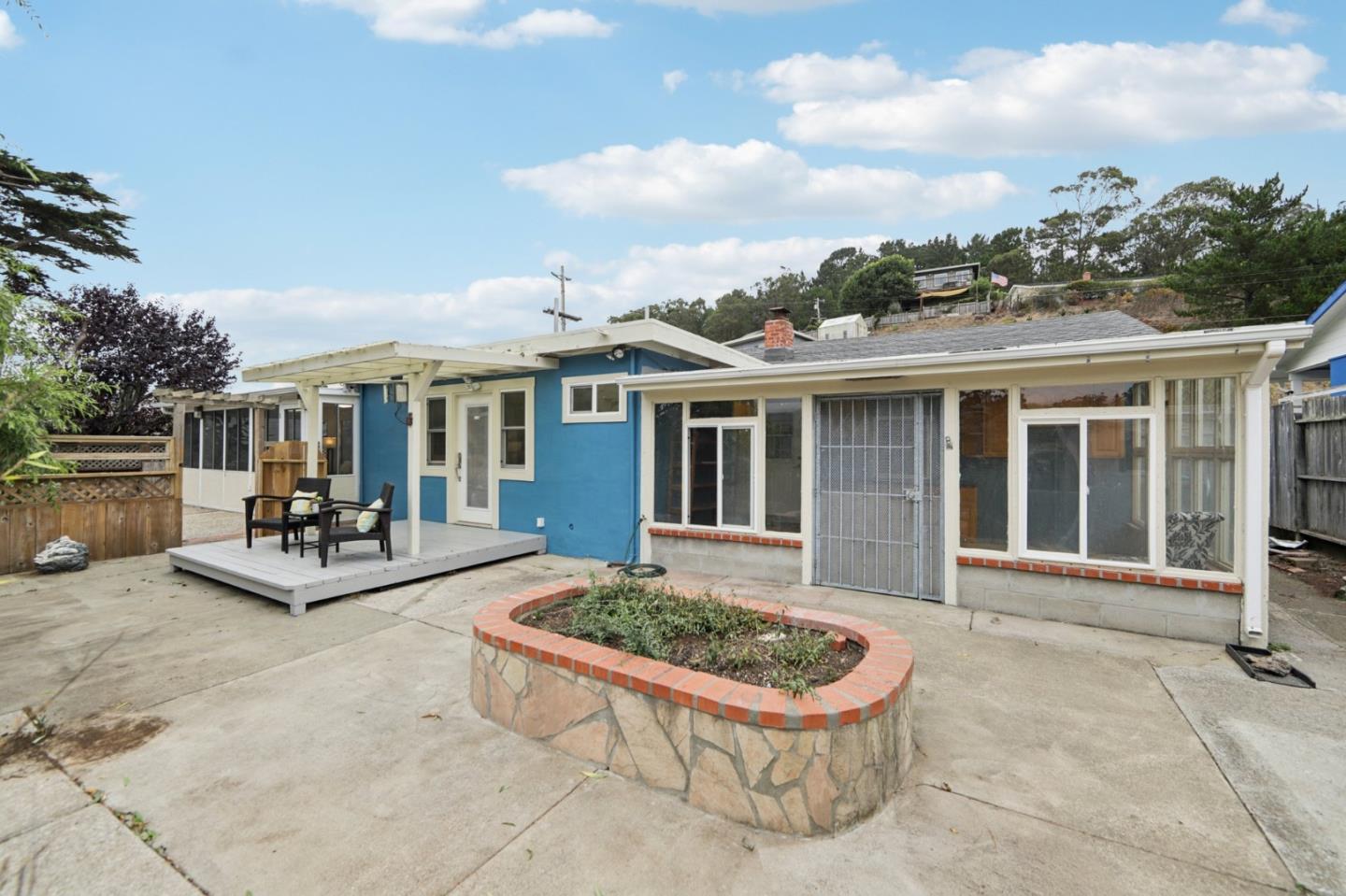 Detail Gallery Image 38 of 54 For 952 Alta Vista Dr, Pacifica,  CA 94044 - 3 Beds | 3 Baths