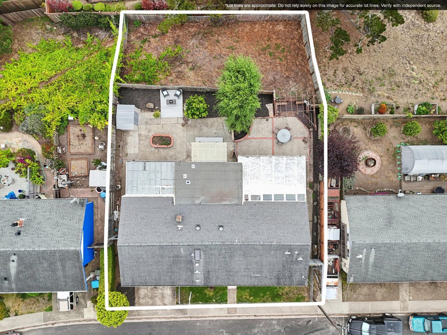 Detail Gallery Image 44 of 54 For 952 Alta Vista Dr, Pacifica,  CA 94044 - 3 Beds | 3 Baths