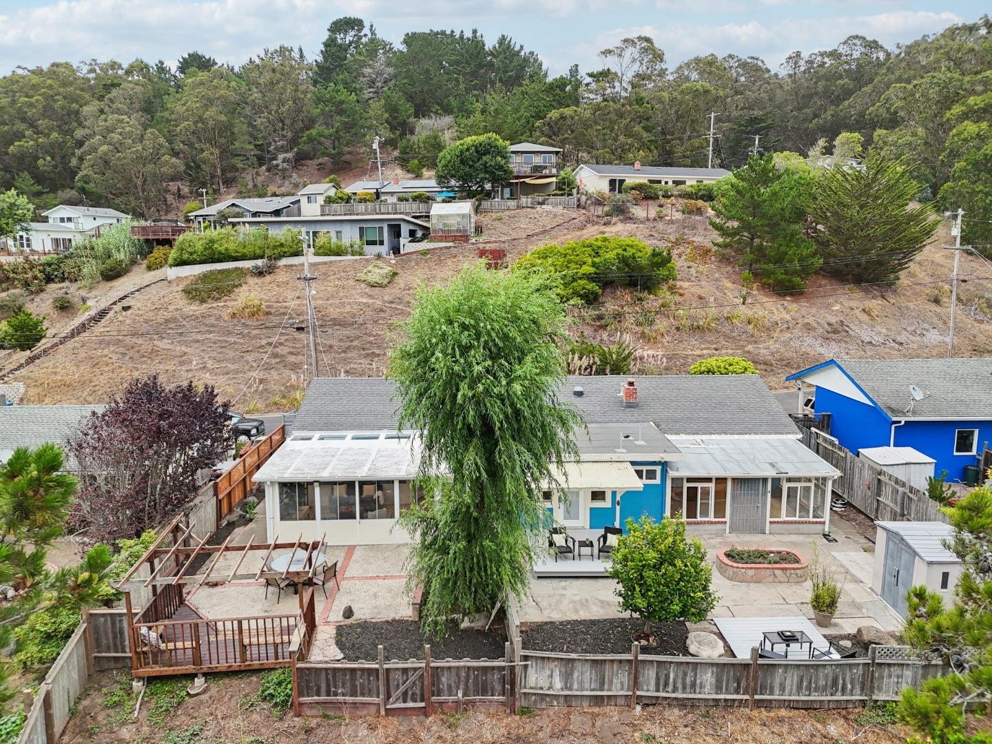 Detail Gallery Image 46 of 54 For 952 Alta Vista Dr, Pacifica,  CA 94044 - 3 Beds | 3 Baths