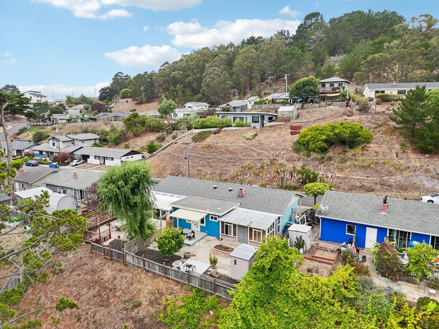 Detail Gallery Image 47 of 54 For 952 Alta Vista Dr, Pacifica,  CA 94044 - 3 Beds | 3 Baths