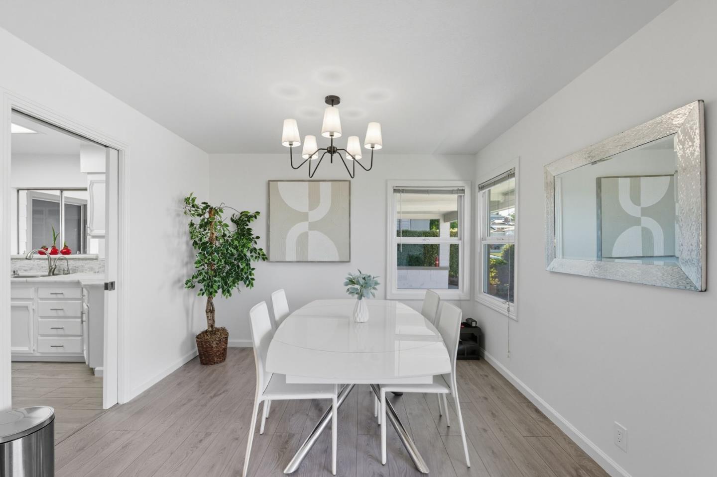 Detail Gallery Image 11 of 70 For 217 W 40th Ave, San Mateo,  CA 94403 - 3 Beds | 2 Baths