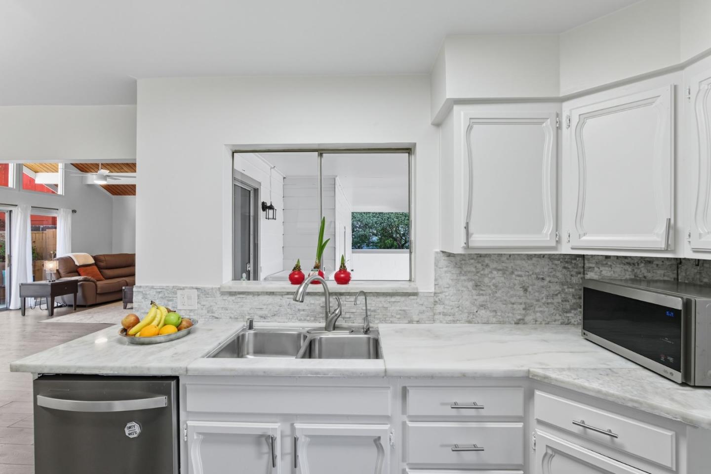 Detail Gallery Image 14 of 70 For 217 W 40th Ave, San Mateo,  CA 94403 - 3 Beds | 2 Baths