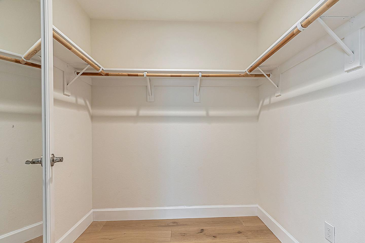 Detail Gallery Image 23 of 34 For 399 Charles Morris Ter, Sunnyvale,  CA 94085 - 3 Beds | 2/1 Baths