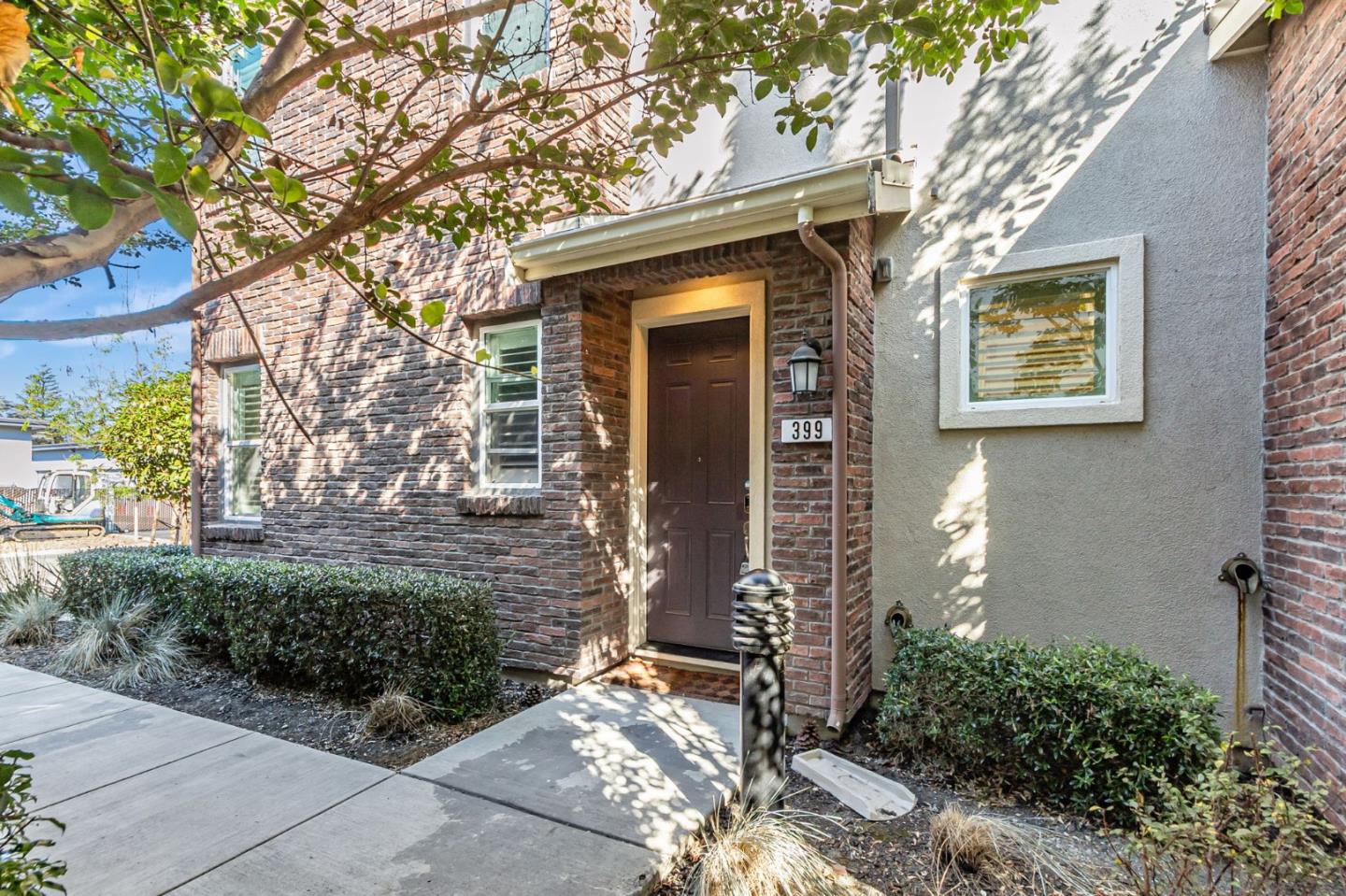 Detail Gallery Image 3 of 34 For 399 Charles Morris Ter, Sunnyvale,  CA 94085 - 3 Beds | 2/1 Baths