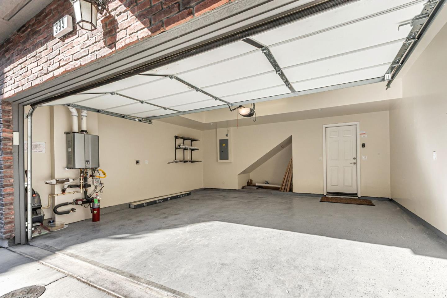 Detail Gallery Image 31 of 34 For 399 Charles Morris Ter, Sunnyvale,  CA 94085 - 3 Beds | 2/1 Baths