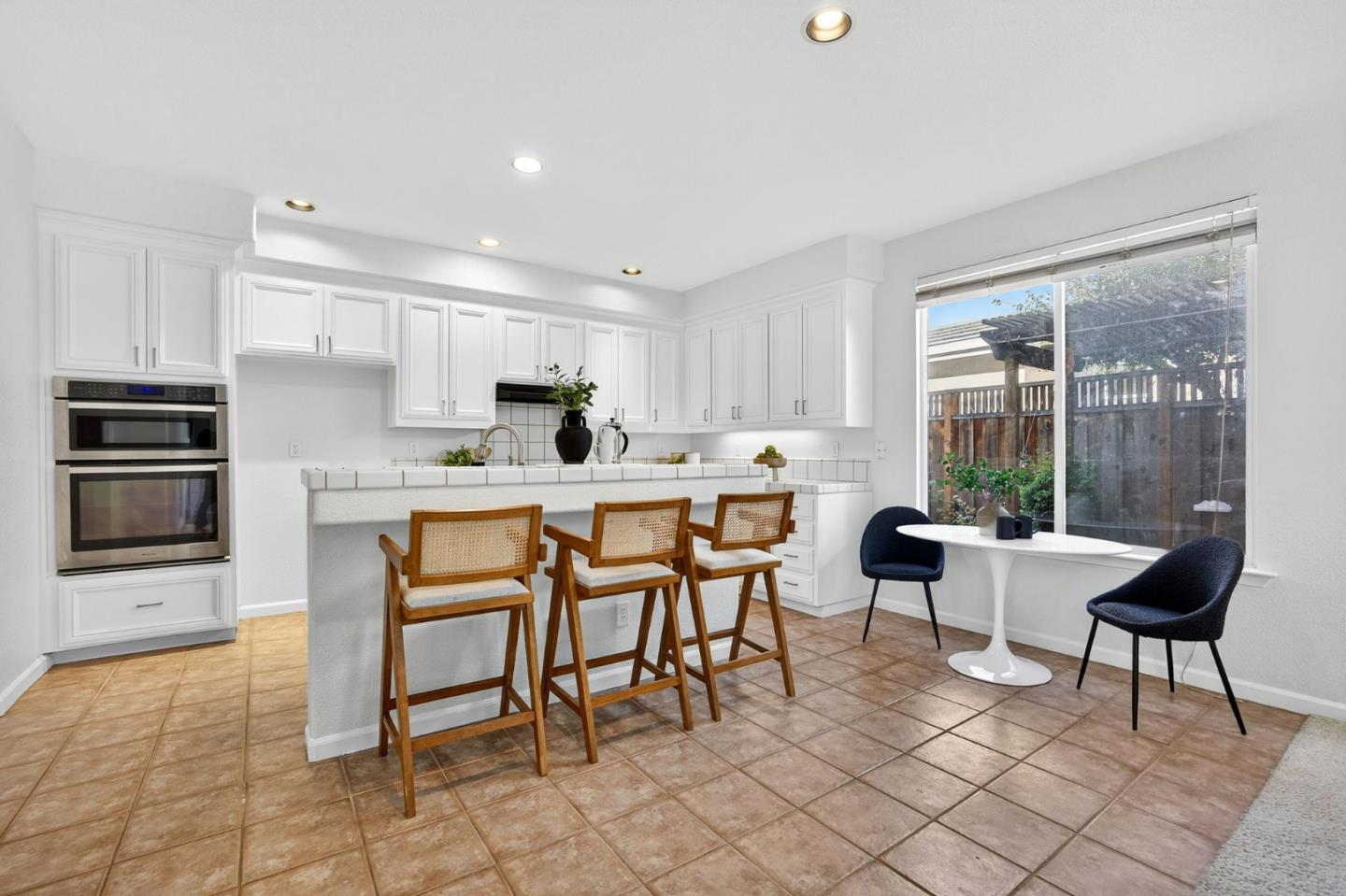 Detail Gallery Image 13 of 45 For 1469 Eagles Nest Ln, Gilroy,  CA 95020 - 4 Beds | 2/1 Baths