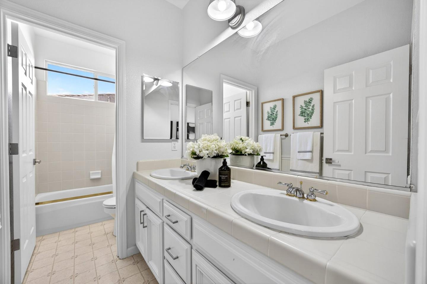 Detail Gallery Image 27 of 45 For 1469 Eagles Nest Ln, Gilroy,  CA 95020 - 4 Beds | 2/1 Baths