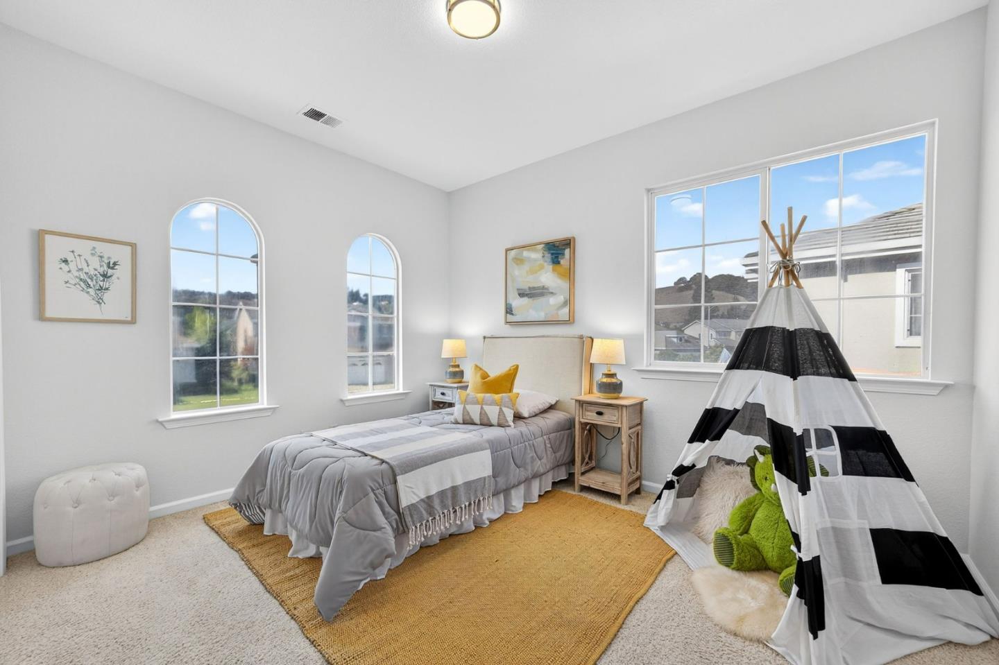 Detail Gallery Image 29 of 45 For 1469 Eagles Nest Ln, Gilroy,  CA 95020 - 4 Beds | 2/1 Baths