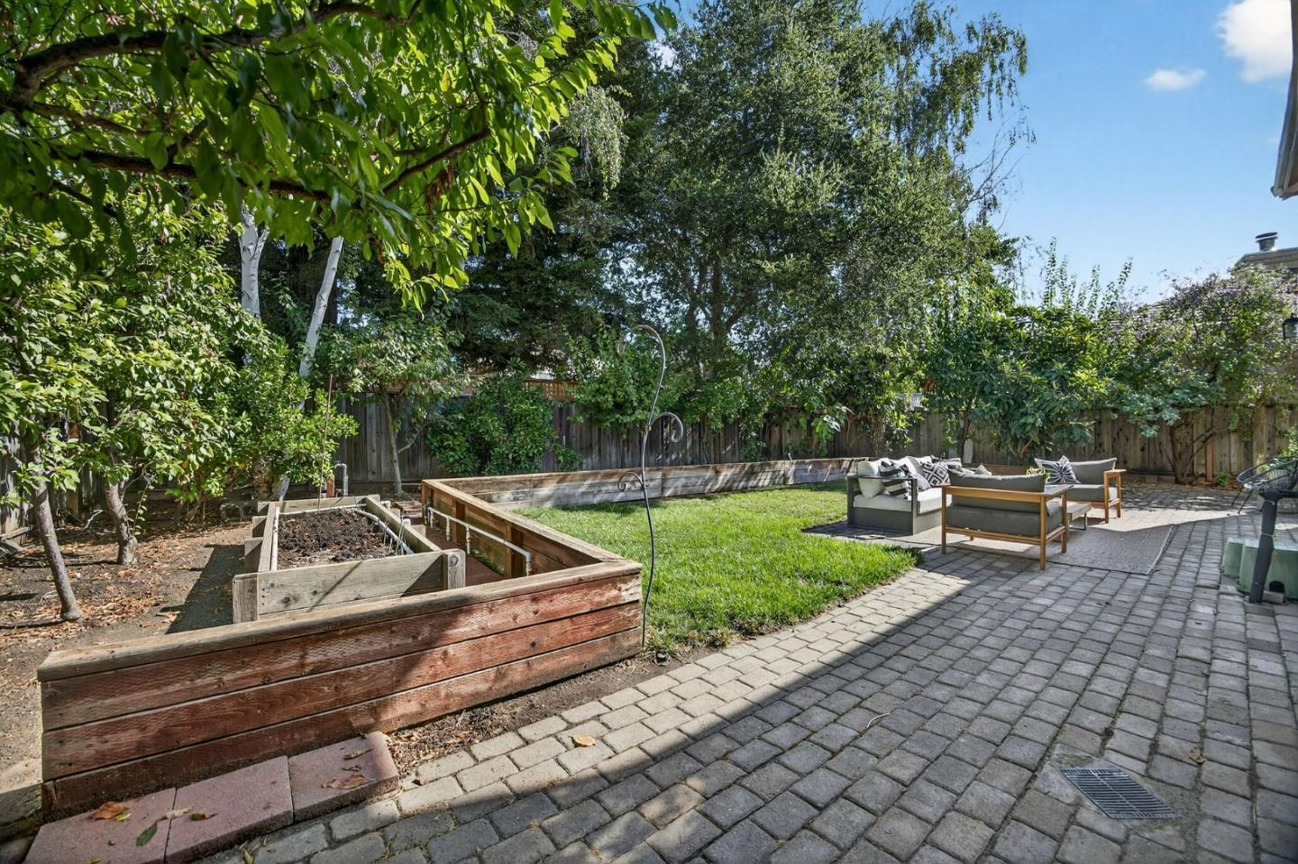 Detail Gallery Image 37 of 45 For 1469 Eagles Nest Ln, Gilroy,  CA 95020 - 4 Beds | 2/1 Baths