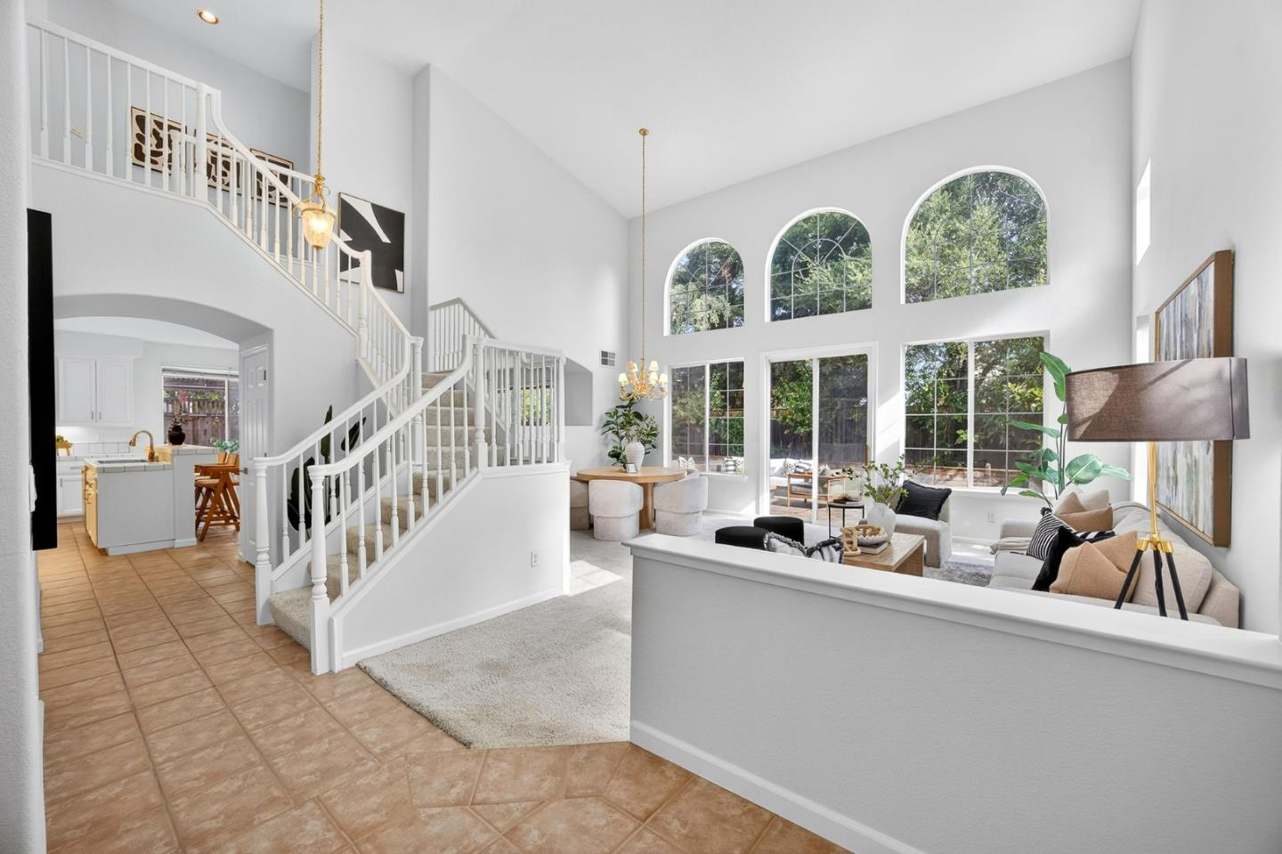 Detail Gallery Image 5 of 45 For 1469 Eagles Nest Ln, Gilroy,  CA 95020 - 4 Beds | 2/1 Baths