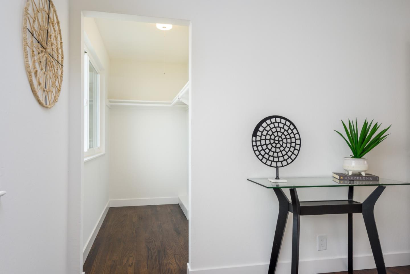 Detail Gallery Image 14 of 29 For 618 Foothill Dr, Pacifica,  CA 94044 - 3 Beds | 1/1 Baths