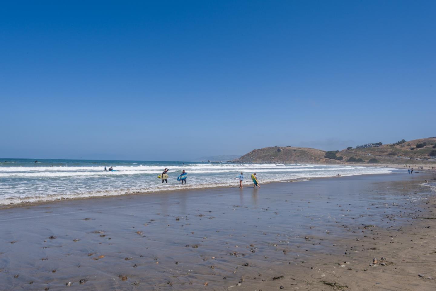 Detail Gallery Image 26 of 29 For 618 Foothill Dr, Pacifica,  CA 94044 - 3 Beds | 1/1 Baths